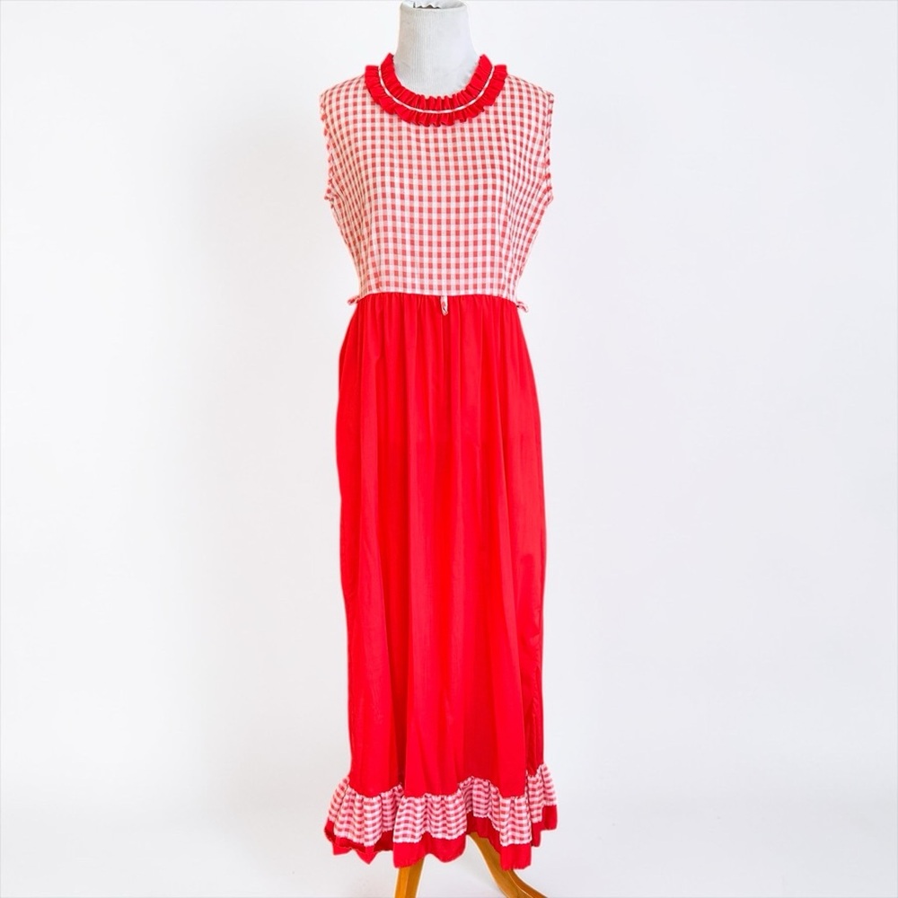 Vintage Red Gingham Sleeveless Maxi Dress with Ruffle Collar